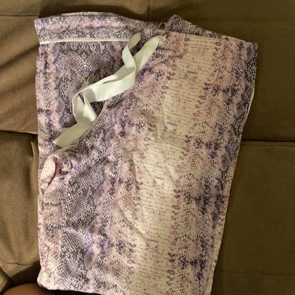 Victoria’s Secret lounge pants